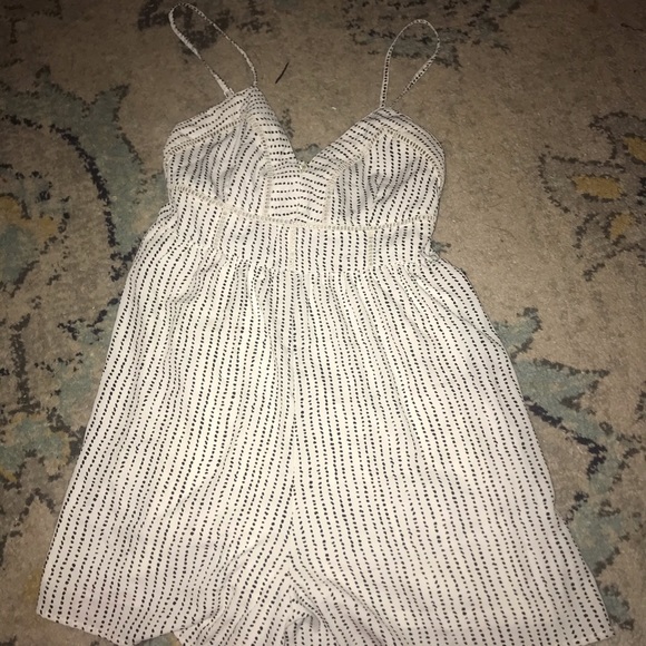 2/$10 Japna Romper - Picture 3 of 5